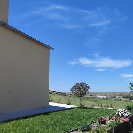 La Granja De Juli Ledesma Exterior foto